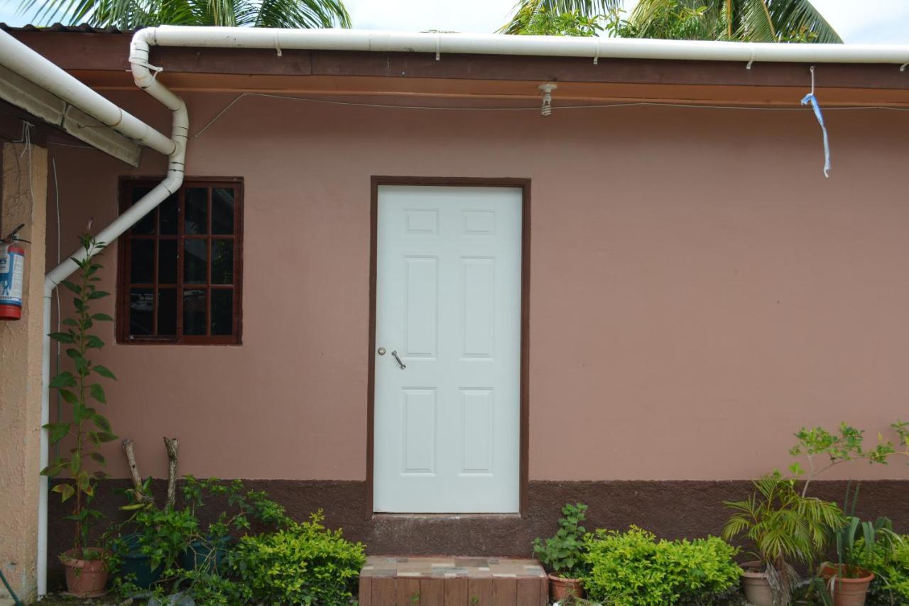 Apartamentos Y Hostal Rudon #1 Puerto Cortes Exterior foto